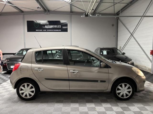Renault Clio image 6