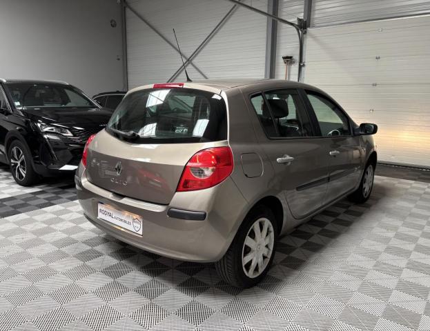 Renault Clio image 3