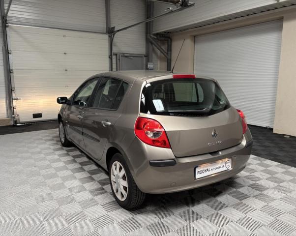 Renault Clio image 7