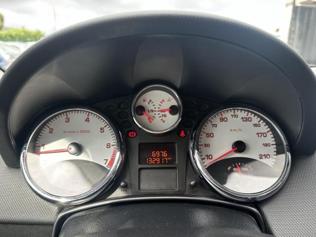 Peugeot 207 image 6