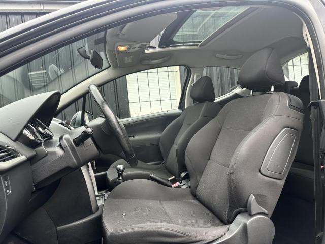 Peugeot 207 image 7