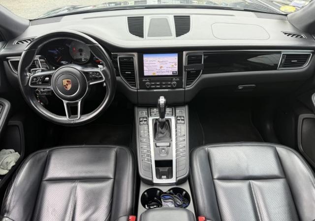 Porsche Macan image 7