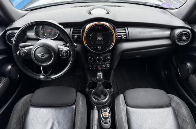 Mini Cooper image 8