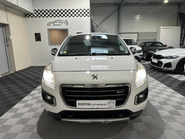 Peugeot 3008 Hybrid4 image 1