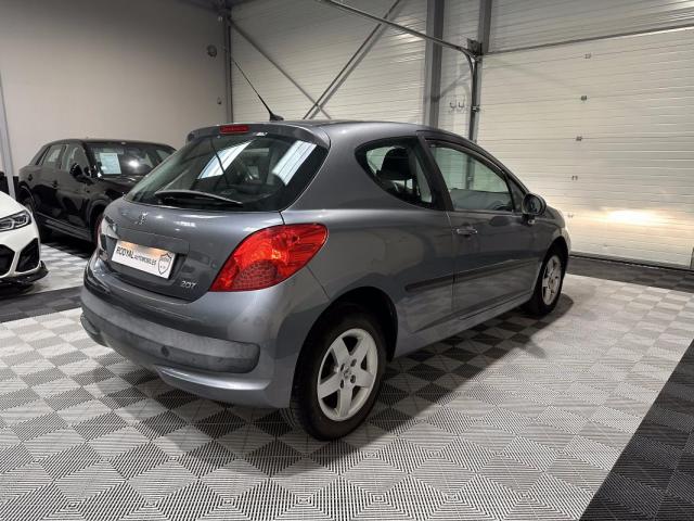 Peugeot 207 image 6