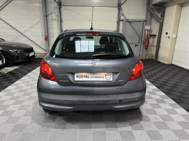 Peugeot 207 image 2