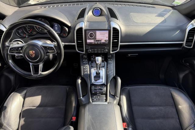 Porsche Cayenne image 8