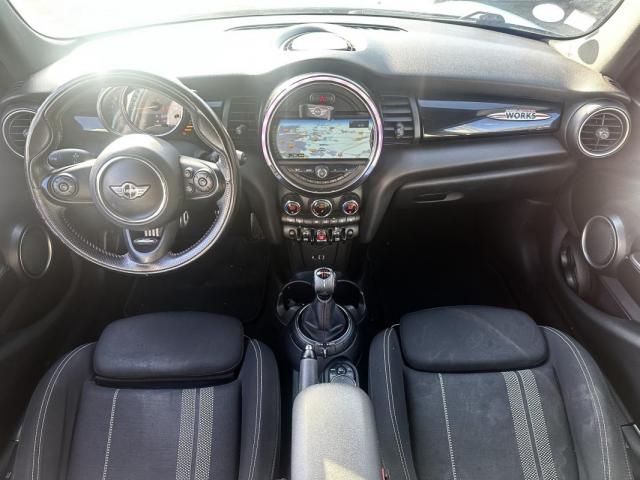 Mini Cooper S image 3