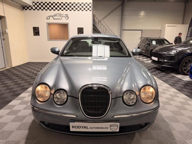 Jaguar S-Type image 8