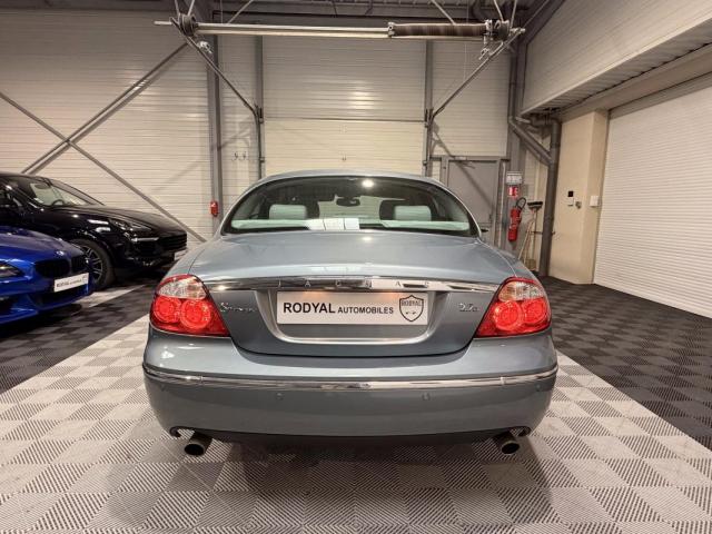 Jaguar S-Type image 6
