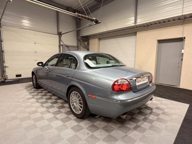 Jaguar S-Type image 9