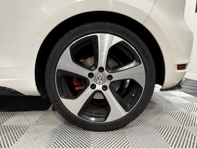 Volkswagen Golf image 1