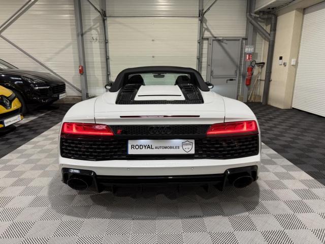 Audi R8 Spyder image 2