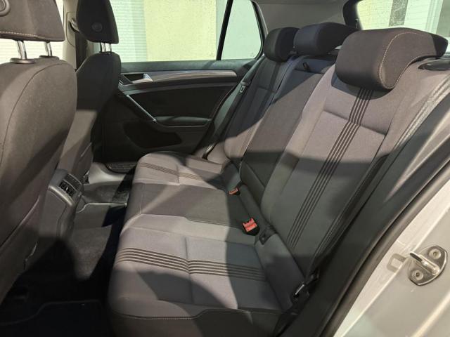 Volkswagen Golf image 7