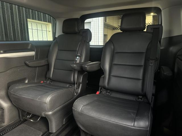 Peugeot Traveller image 4