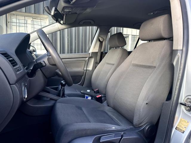 Volkswagen Golf image 2