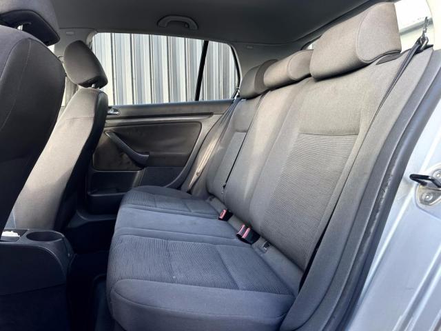 Volkswagen Golf image 4