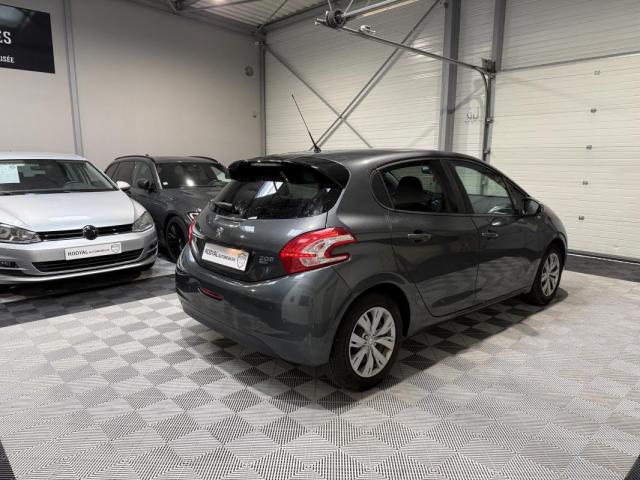 Peugeot 208 image 9