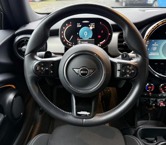 Mini Mini image 2