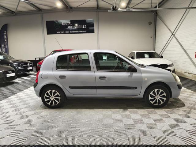 Renault Clio image 6