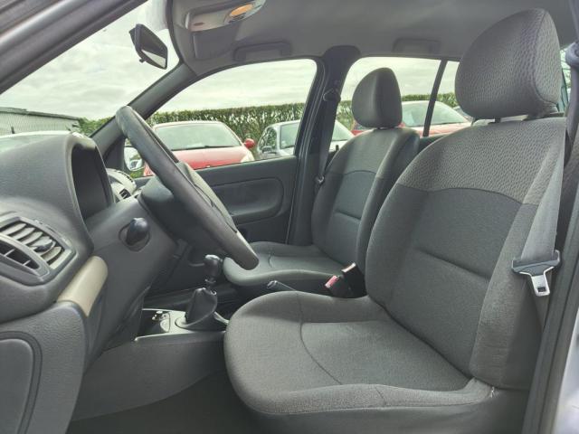 Renault Clio image 1