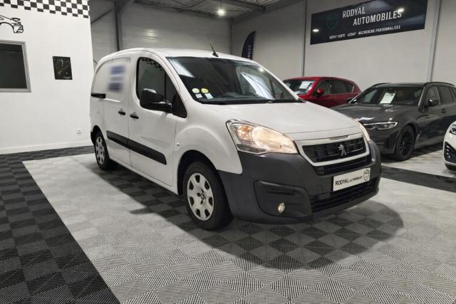 Peugeot Partner (b9) Utilitaire Phase 2 L1 600kg 1.6 Blue Hdi Fap Fourgon Etg6 S&s 99 Cv Boîte Auto