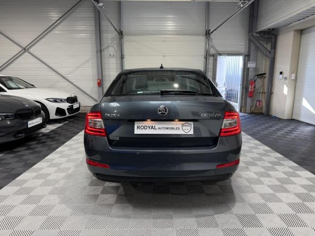 Skoda Octavia image 5