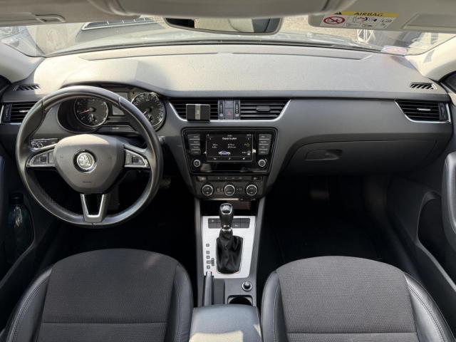 Skoda Octavia image 2