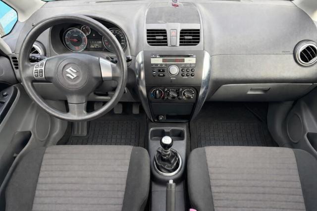 Suzuki Sx4 image 4