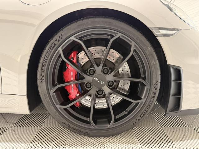 Porsche 718 Cayman image 6