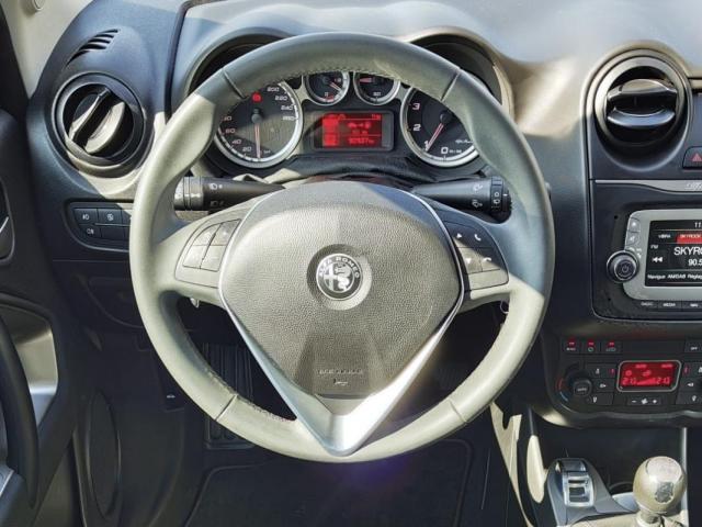 Alfa Romeo Mito image 2