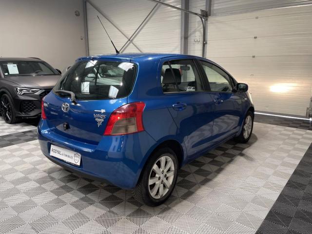 Toyota Yaris image 8