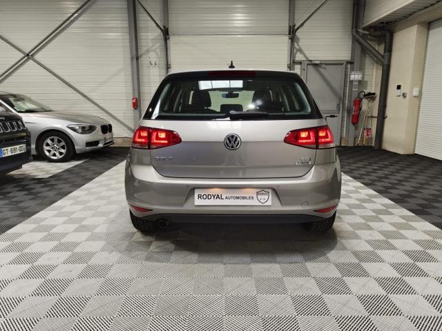Volkswagen Golf image 8