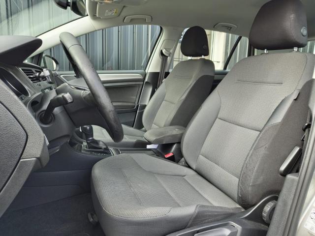 Volkswagen Golf image 7