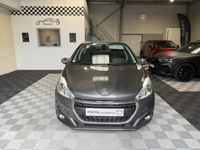 Peugeot 208 image 1