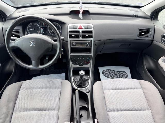 Peugeot 307 image 8