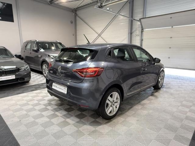Renault Clio image 8