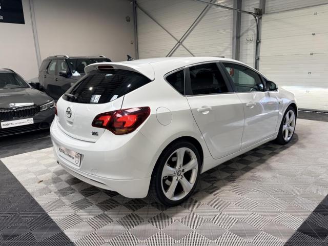 Opel Astra image 9