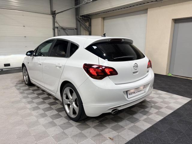 Opel Astra image 1