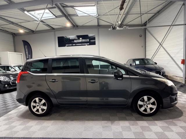 Peugeot 5008 image 4
