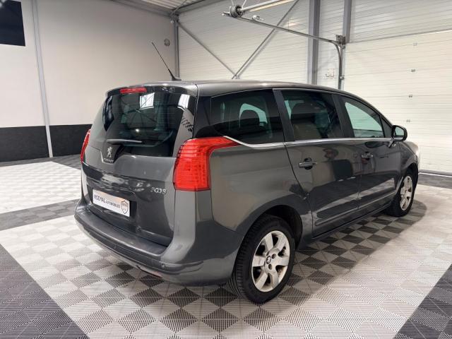 Peugeot 5008 image 2