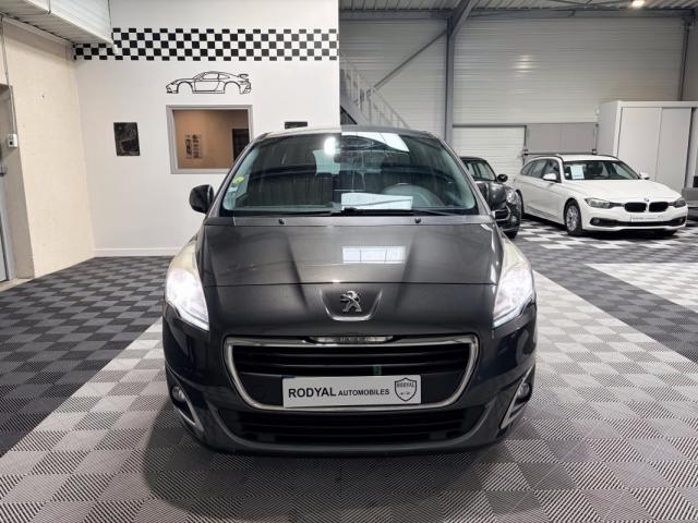 Peugeot 5008 image 9