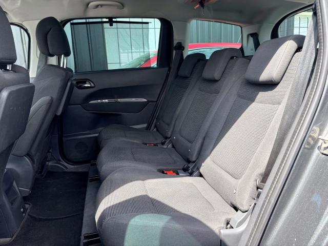 Peugeot 5008 image 7