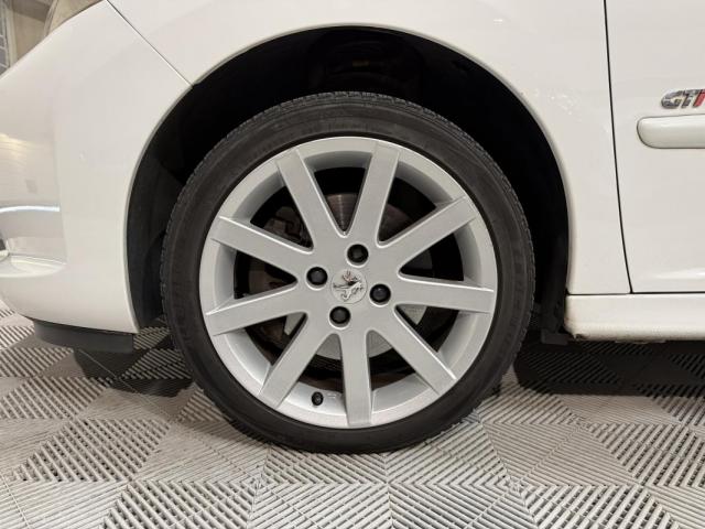 Peugeot 207 image 3