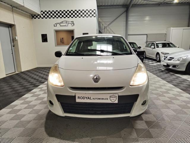 Renault Clio image 9