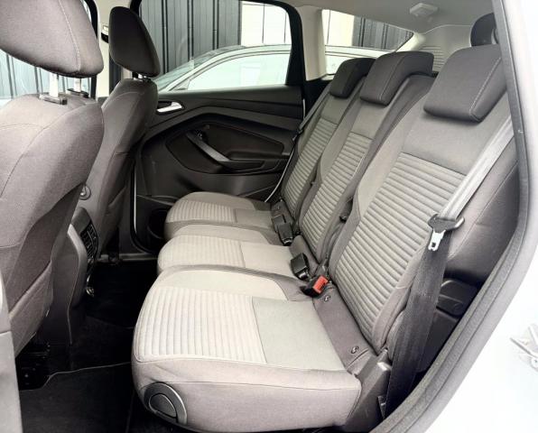 Ford C-Max image 9