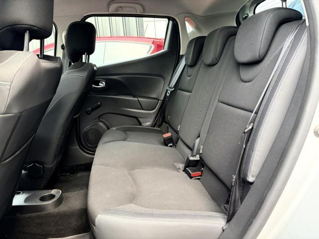 Renault Clio image 9