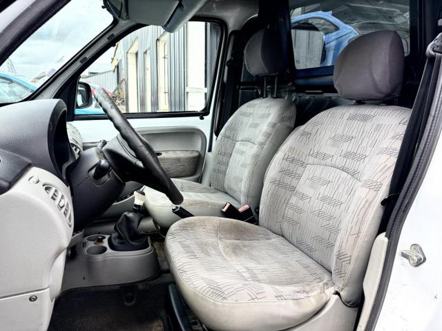 Renault Kangoo Express image 7