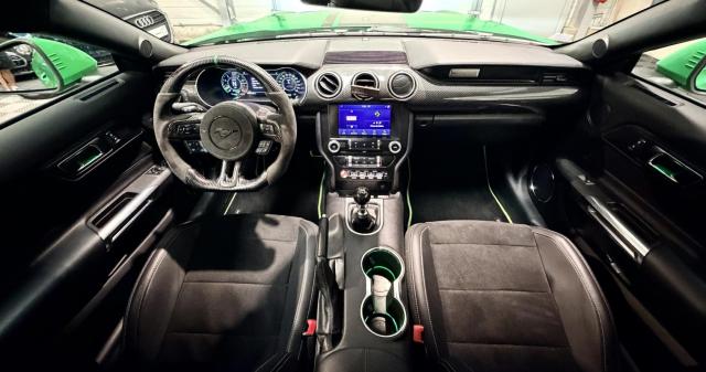 Ford Mustang image 7