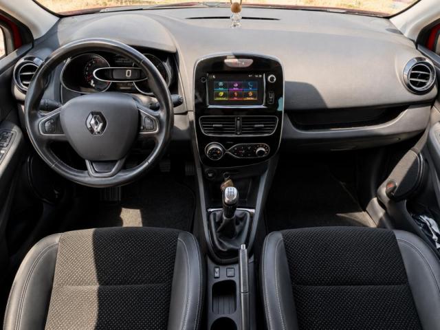 Renault Clio image 9